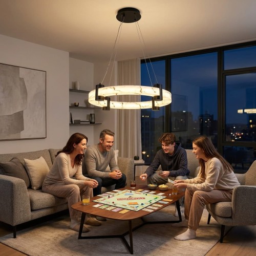 Lampa w salonie z grą w Monopoly - bardzo jaśniejszy.jpg