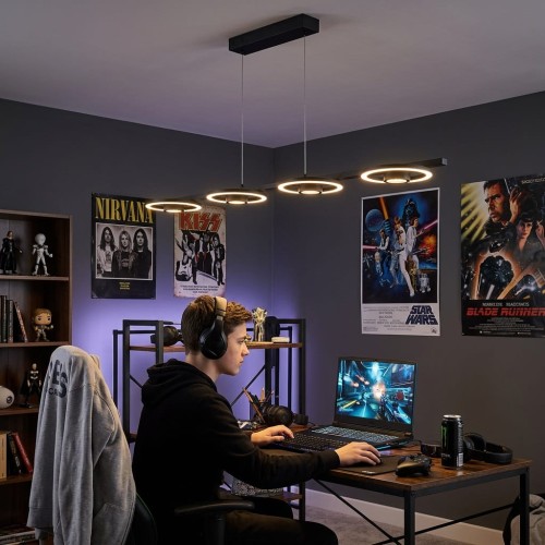 młodzieżowy pokój z grą.jpg